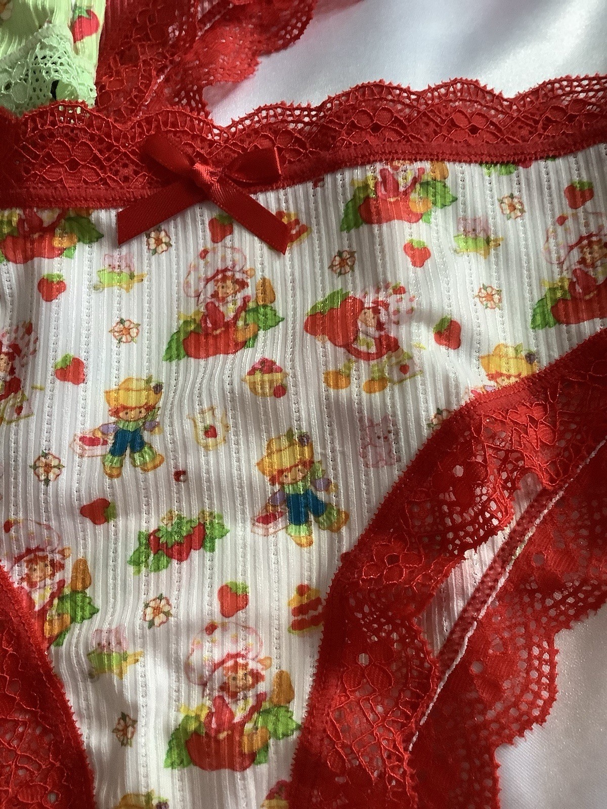 Women’s Teen Strawberry Shortcake Red Green Kawaii Thong Panties Cartoon 3pk. M