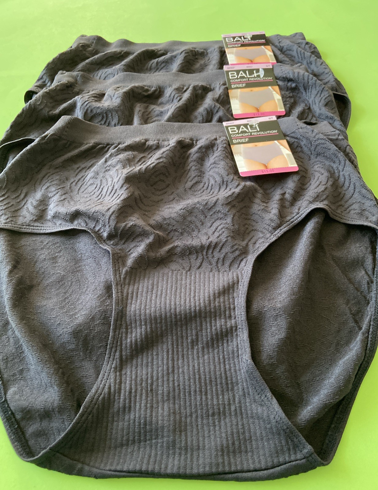 3 Pairs!!! Bali Black Comfort Revolution Briefs / Sz. 6/7