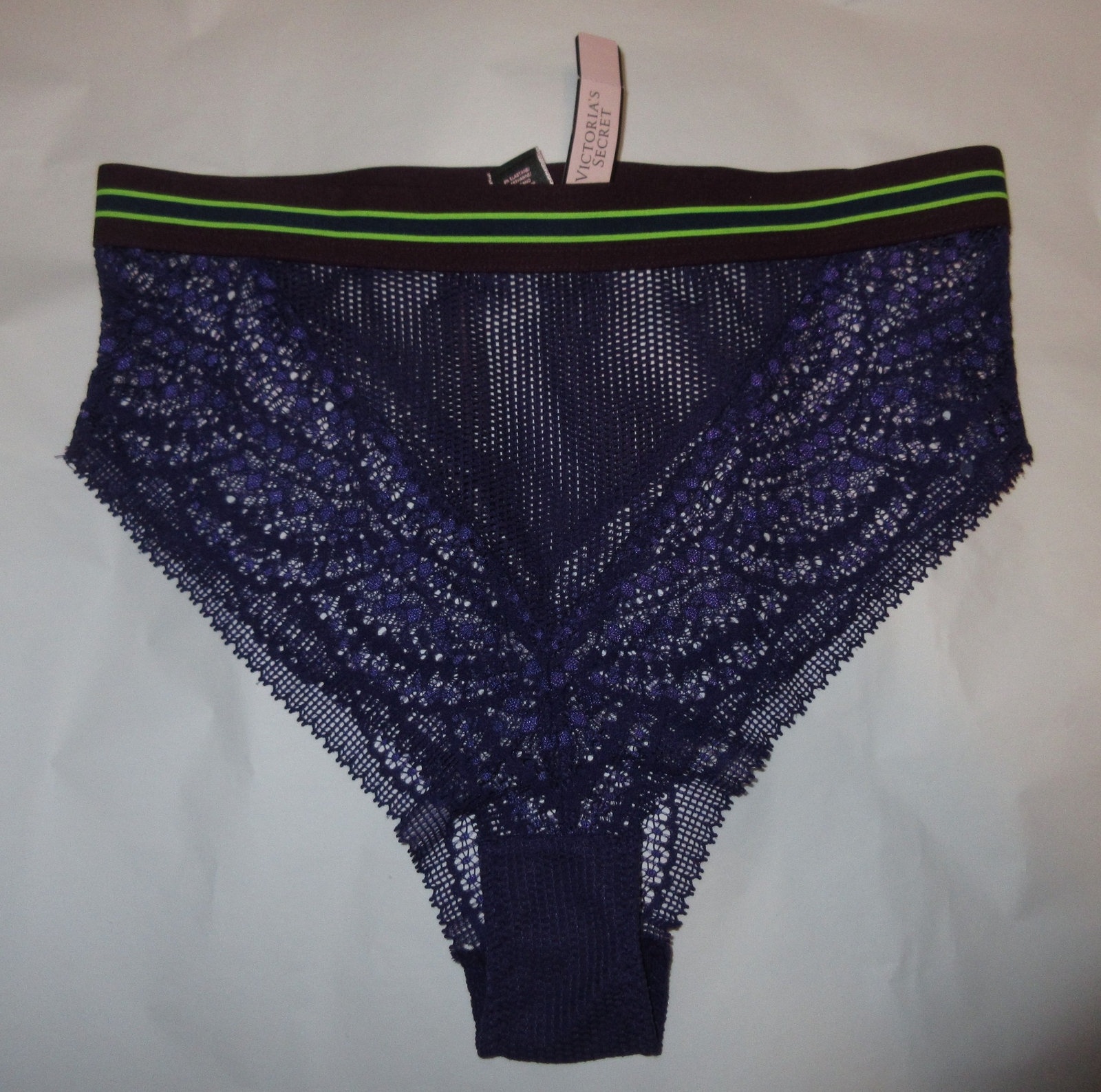 Medium ~$28 Retail ~ Purple Lace VICTORIA’S SECRET High Waist Cheeky Panty ~ NWT