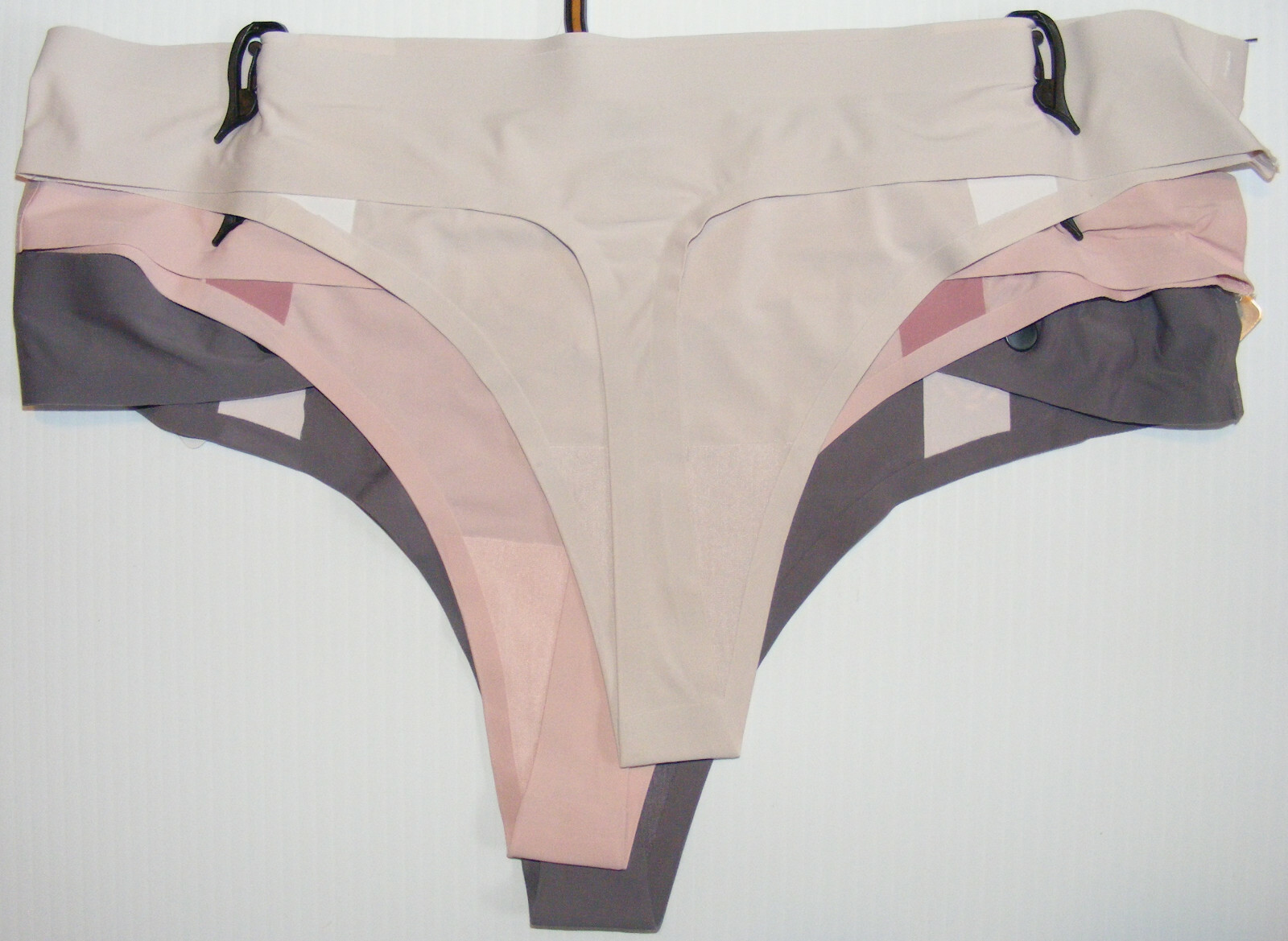 3 Pack Thong Laser Cut Smooth No Panty Lines Flower Rose Detail Sophie b