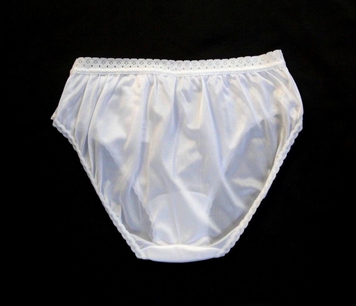 Carole 40 Denier 100% Nylon White Bikini Size 6/Medium