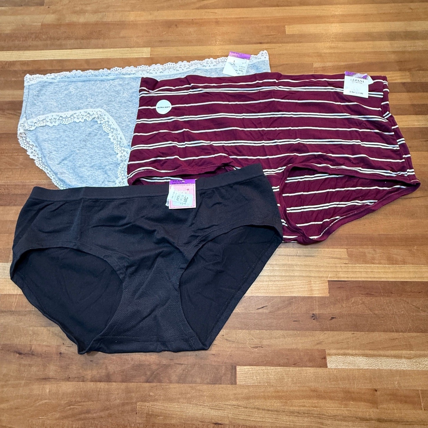 Macy’s Assorted boyshort/hipster panty bundle set of 3 multi, XXL