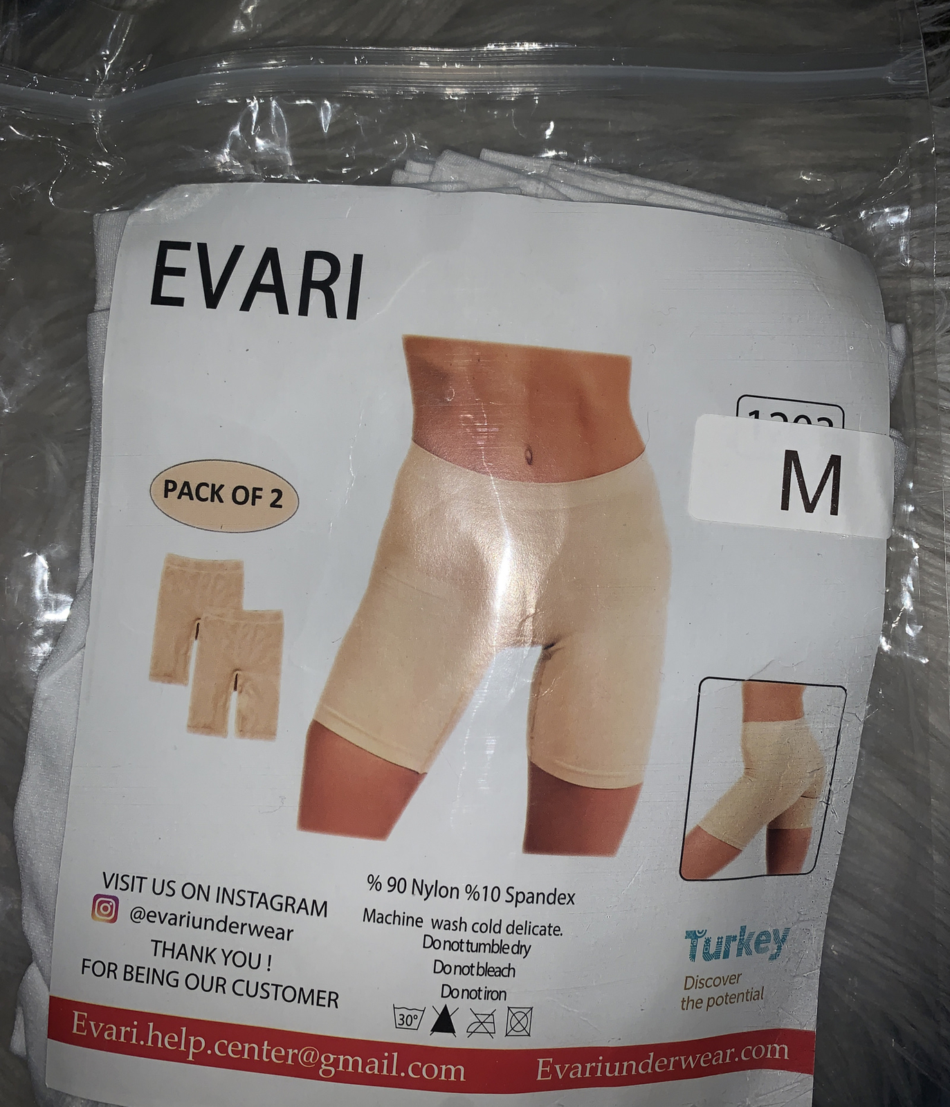 Evari Pack Of 2 No Seam Panties 90% Nylon 10% Spandex Size Medium