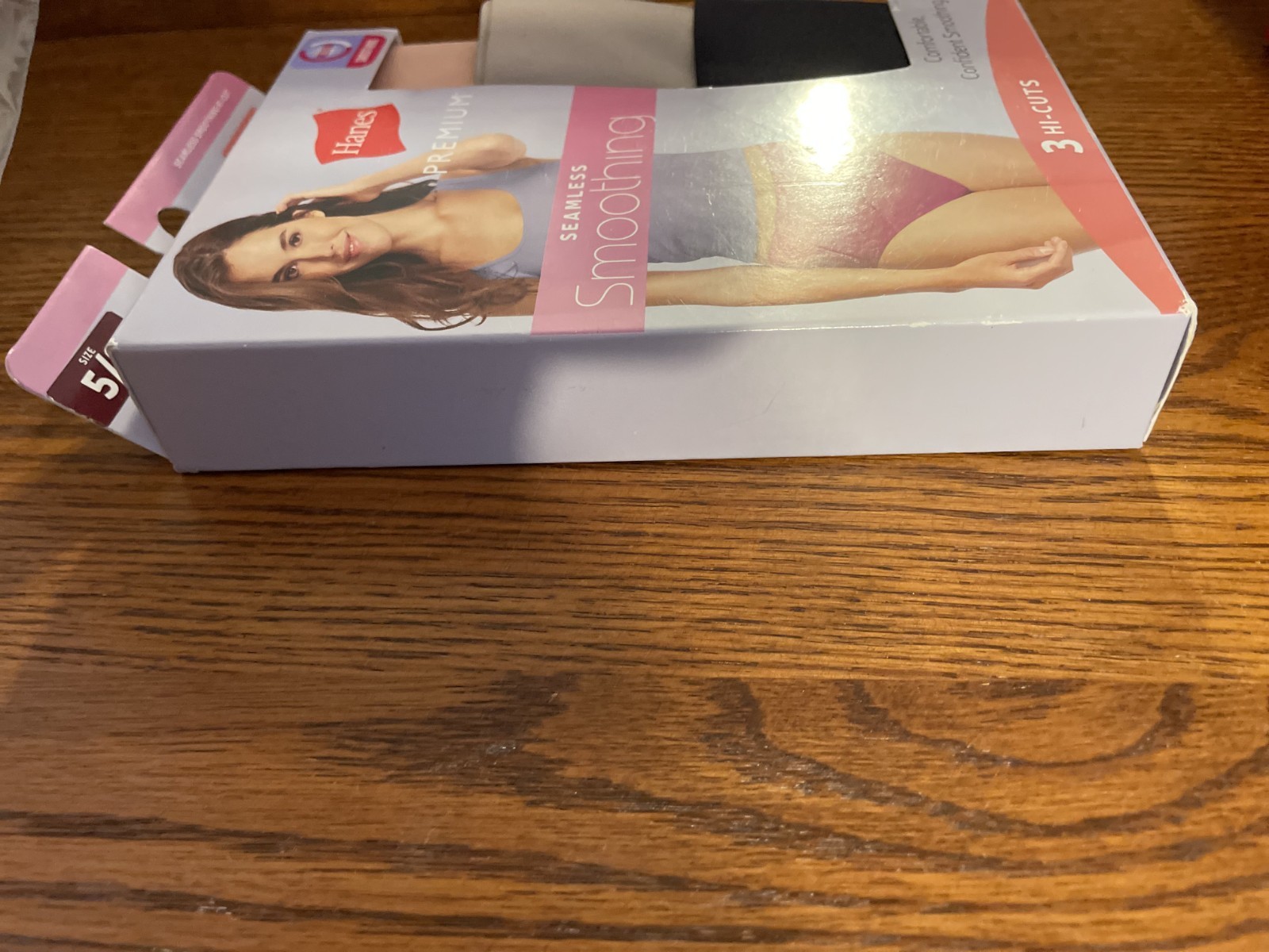 Women’s 3 pack Seamless Smoothing Hi-Cuts Hanes Assorted Size 5 /S small