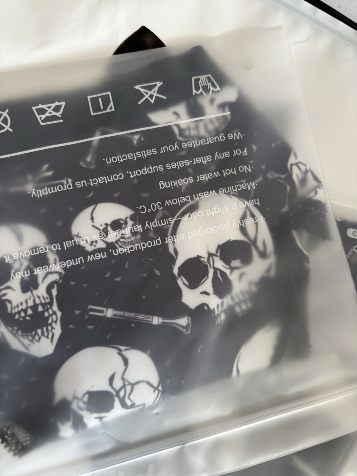 Gothic Skull & Rose “Every Day Is Different” 6 pairs med panties