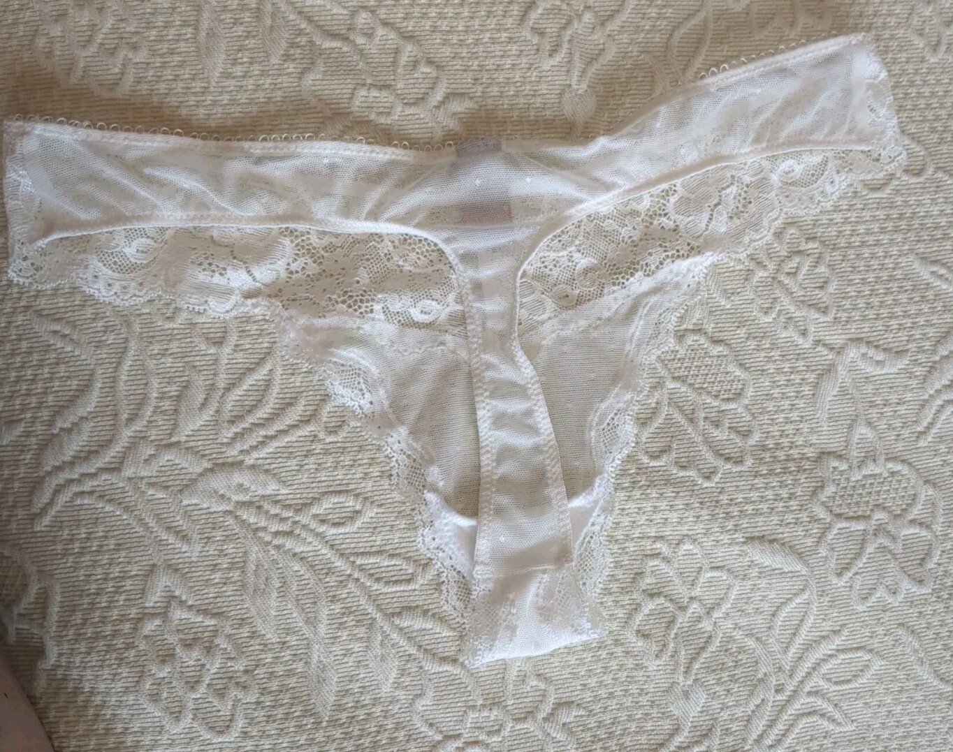 Victoria Secret DREAM ANGEL LACE THONG VTG Mesh Bow Panties Tanga White MED NWOT