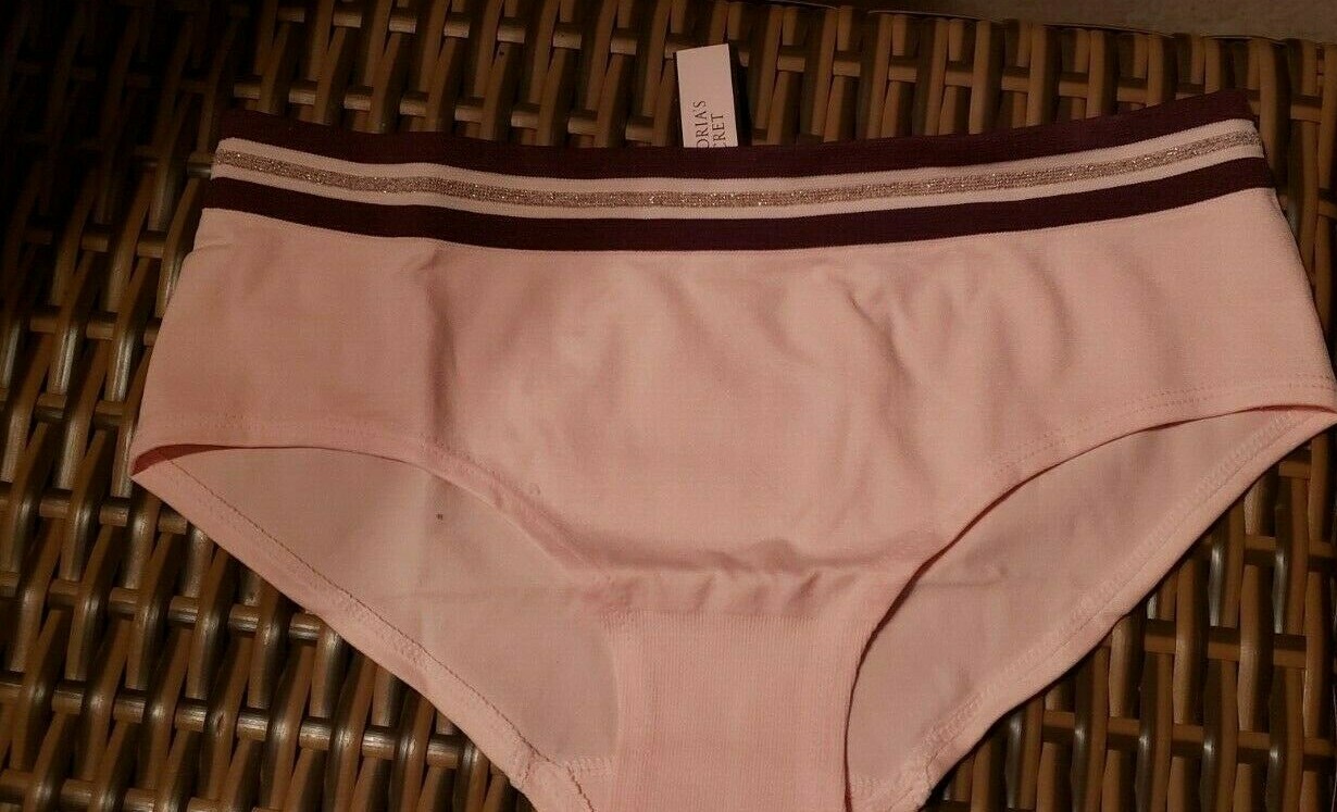 Victoria’s Secret Seamless Stretch Hip Hugger Pale Pink Panty Med New in pack