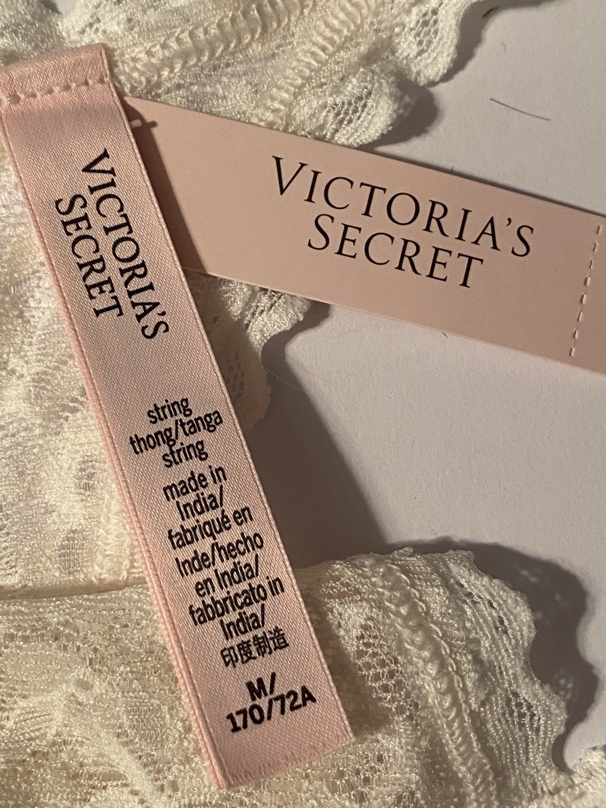 Victoria’s Secret Women’s M Lace String Thong Panties Coconut White Cute NWT