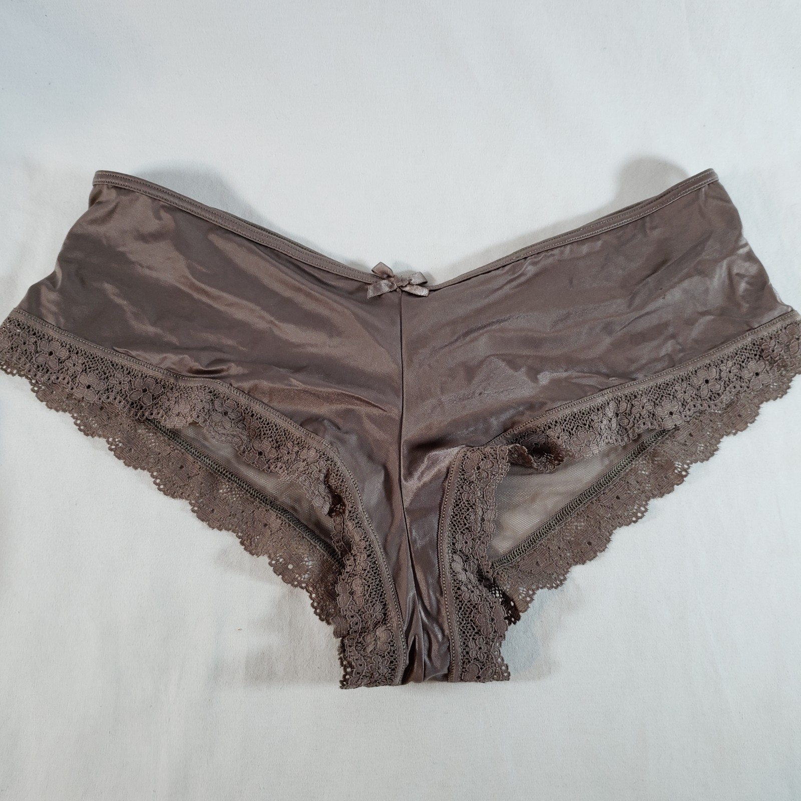 Victoria’s Secret Smooth Satin Cheeky Large Purple Mauve Mesh Criss-Cross Cutout