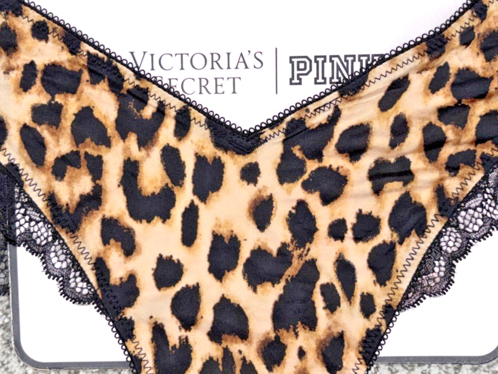 Victoria’s Secret Very Sexy NWT Medium Black Strappy Leopard Print Thong Panty