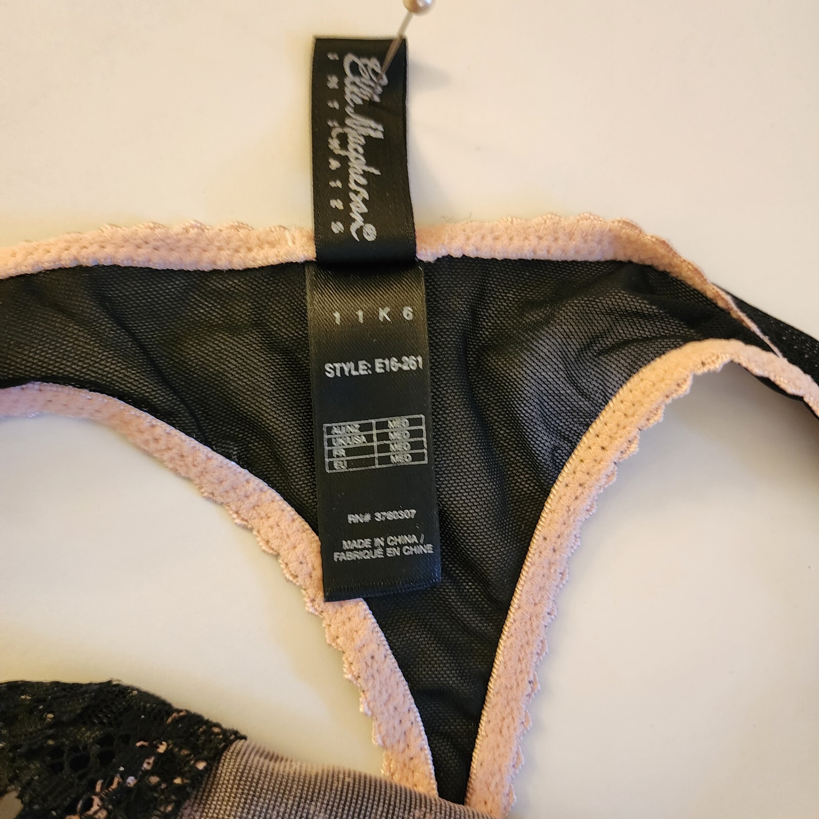 Elle MacPherson Romantic Lace Thong Panty