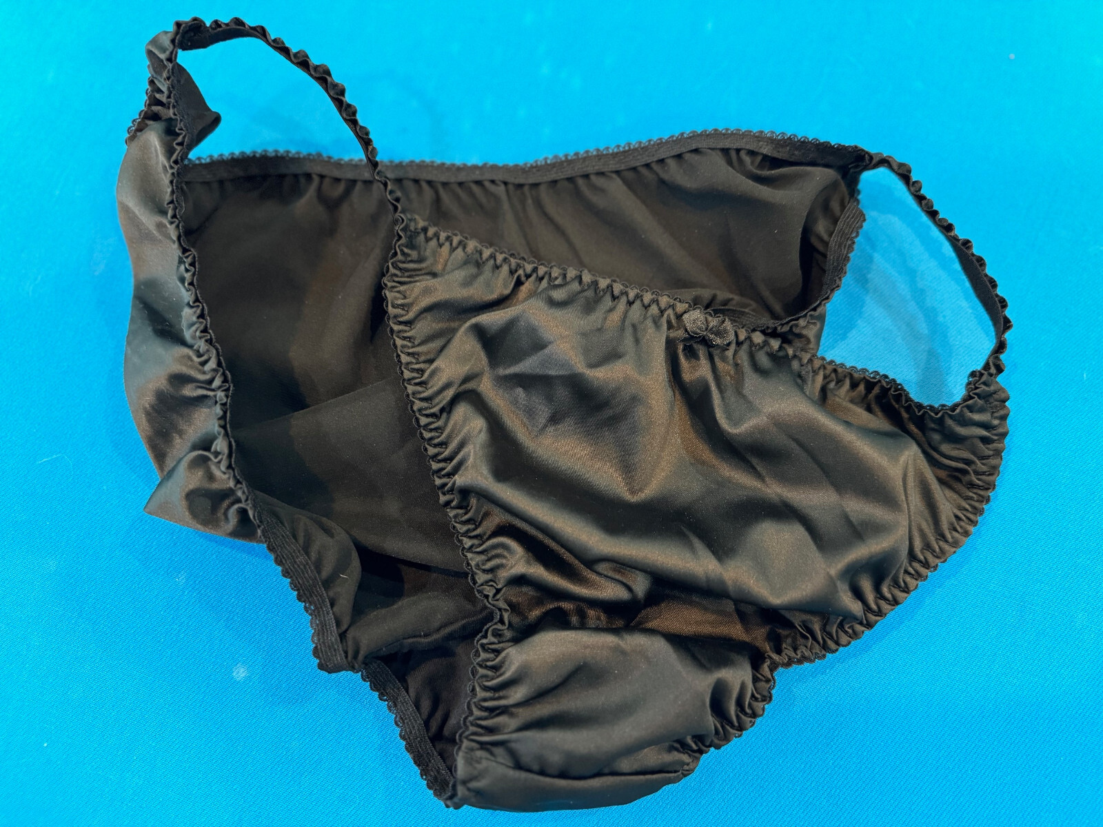 Black Sissy Satin Panties for MEN – Black shiny String Bikini – Super Satin!
