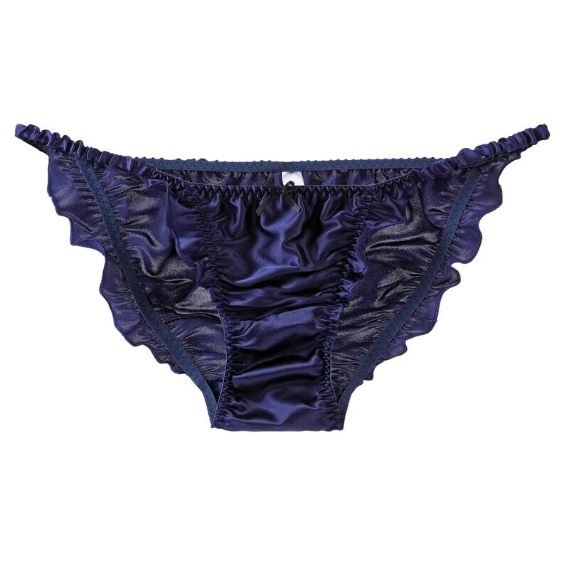 2 Pairs Women’s Silk Underwear Thin Edges Ruffled Triangular Bikinis Knickers