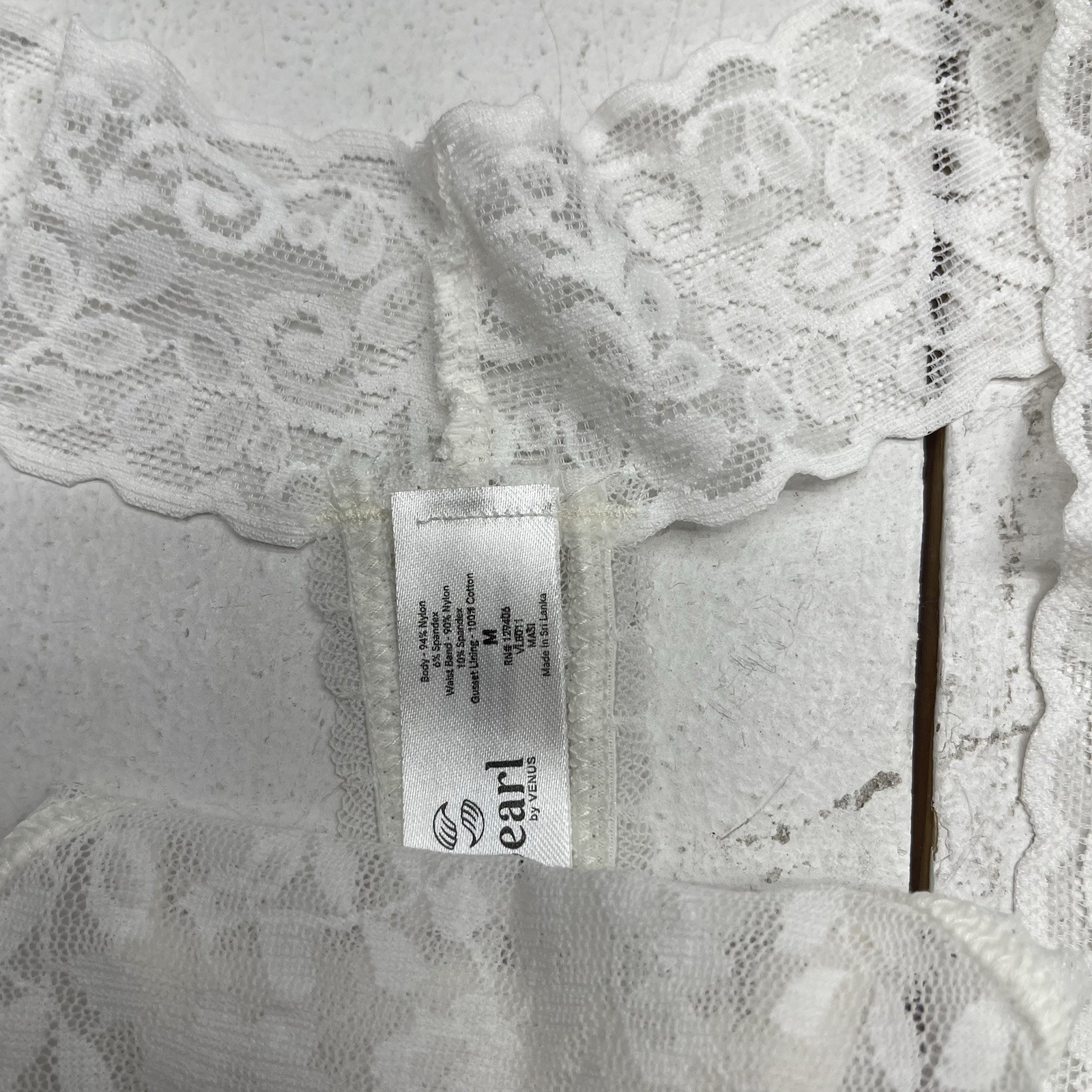 Pearl By Venus 3 Pack All Over Lace Thongs Black Brown White Women’s Size Medium