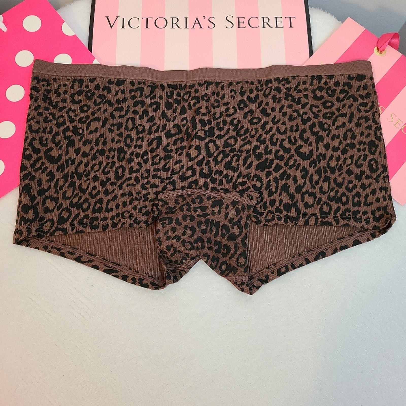 VS PINK Seamless Ribbed Nylon Leopard Print Boyshort Panty Size XL