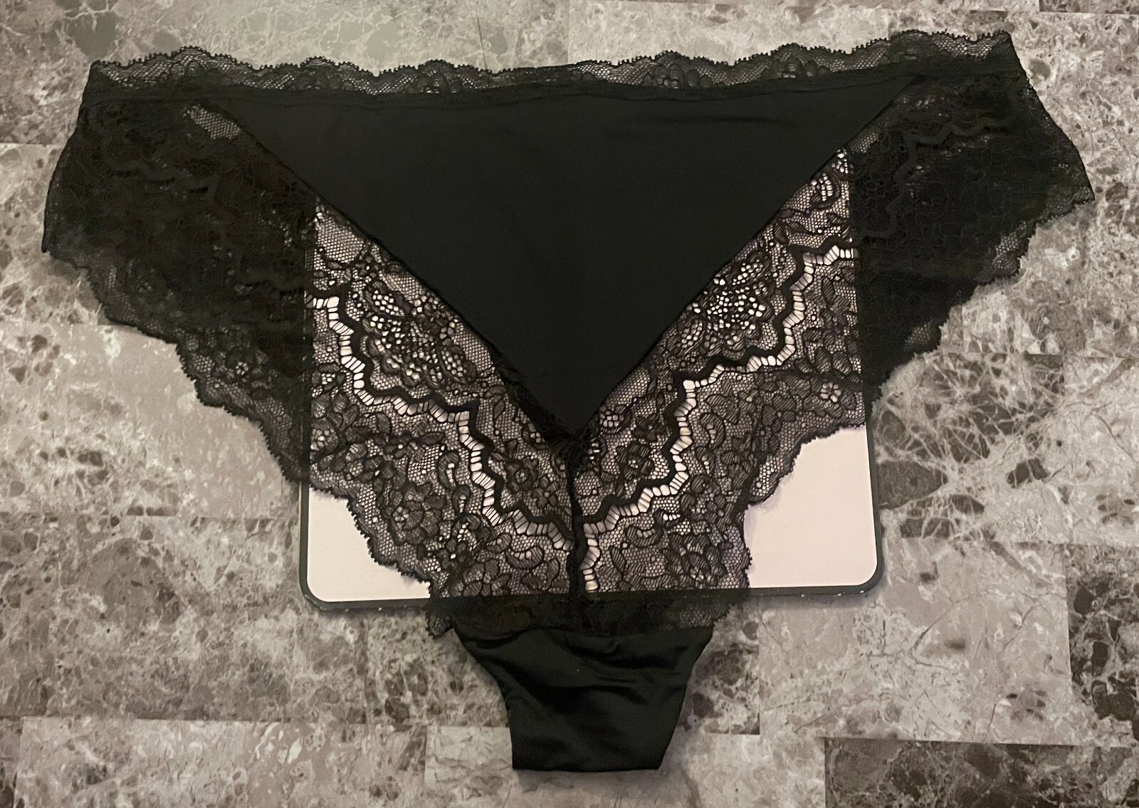 NWT VICTORIA’S SECRET DREAM ANGELS XXL BLACK SMOOTH FLORAL LACE CHEEKINI PANTIES