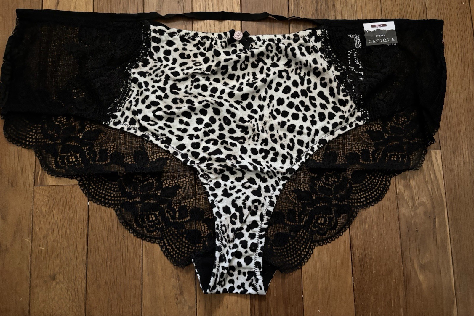 Plus Size 26/28 Lane Bryant Cacique Black Scalloped Lace Cheeky Panty Leopard