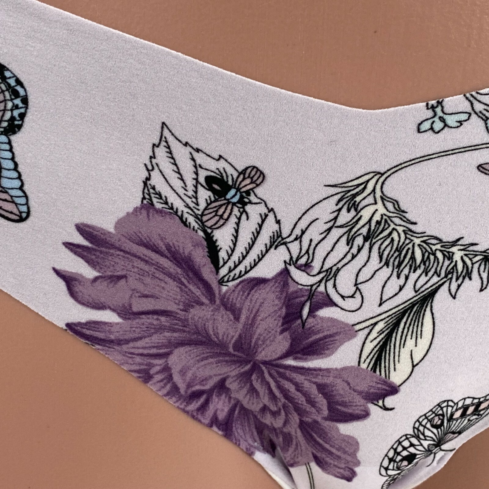 Victoria’s Secret Floral High Mid Hiphugger Hipster Panty Lilac Size S NWT