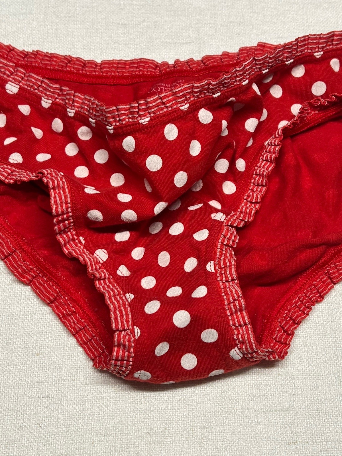 Vintage Victorias Secret Cotton Heart Logo Lingerie Ruffle Trim Bikini Panty M