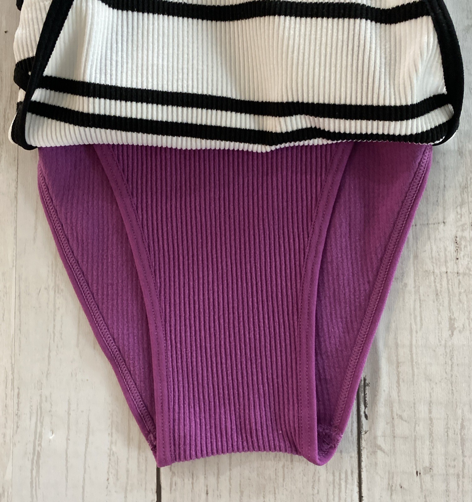 No Boundaries Women’s Ribbed High Cut Bikini Panties Seamless Set Of 2 XS
