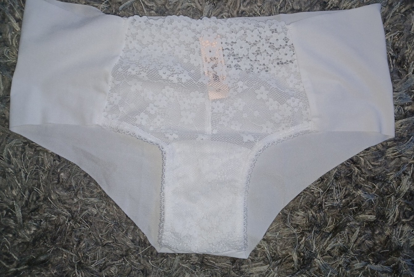 NEW VS no show floral front cheeky Panty Size small white