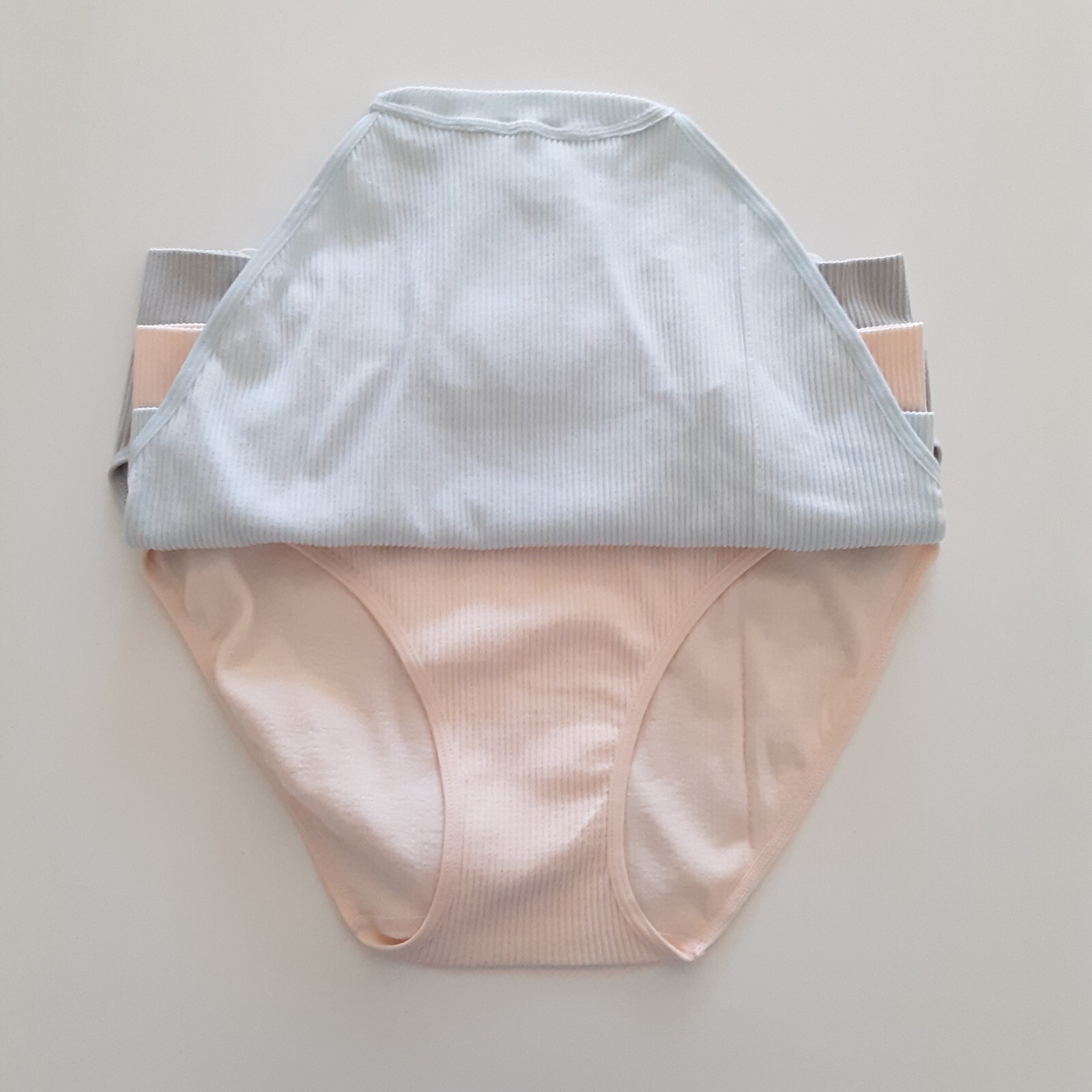 Tranquil & True Womens Size XL Hipsters Ribbed Seamless Solid Underwear 3 Pack