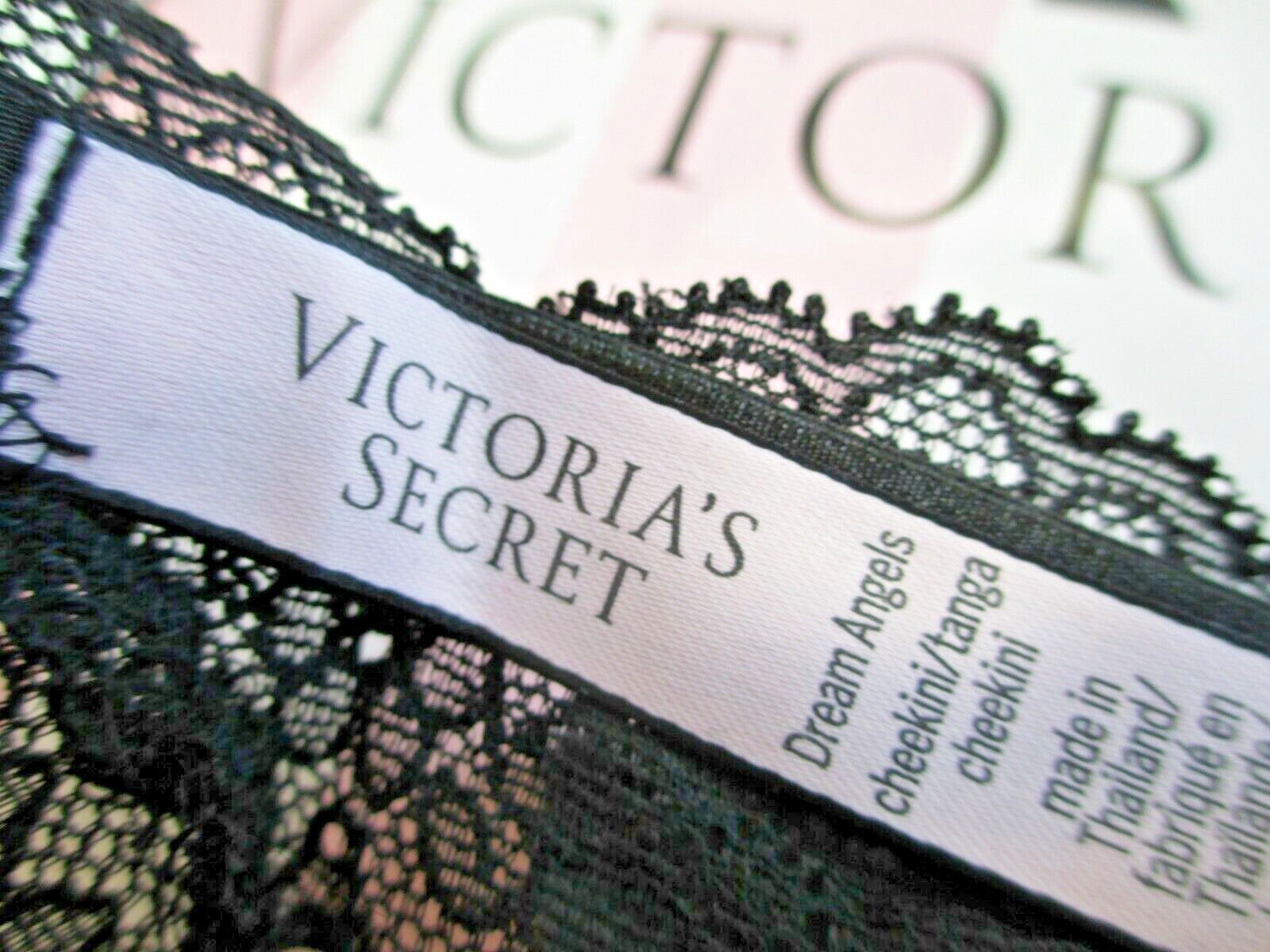 VICTORIA’S SECRET DREAM ANGELS Black Velvet Bow Cheekini Panty VS Open Back M XL