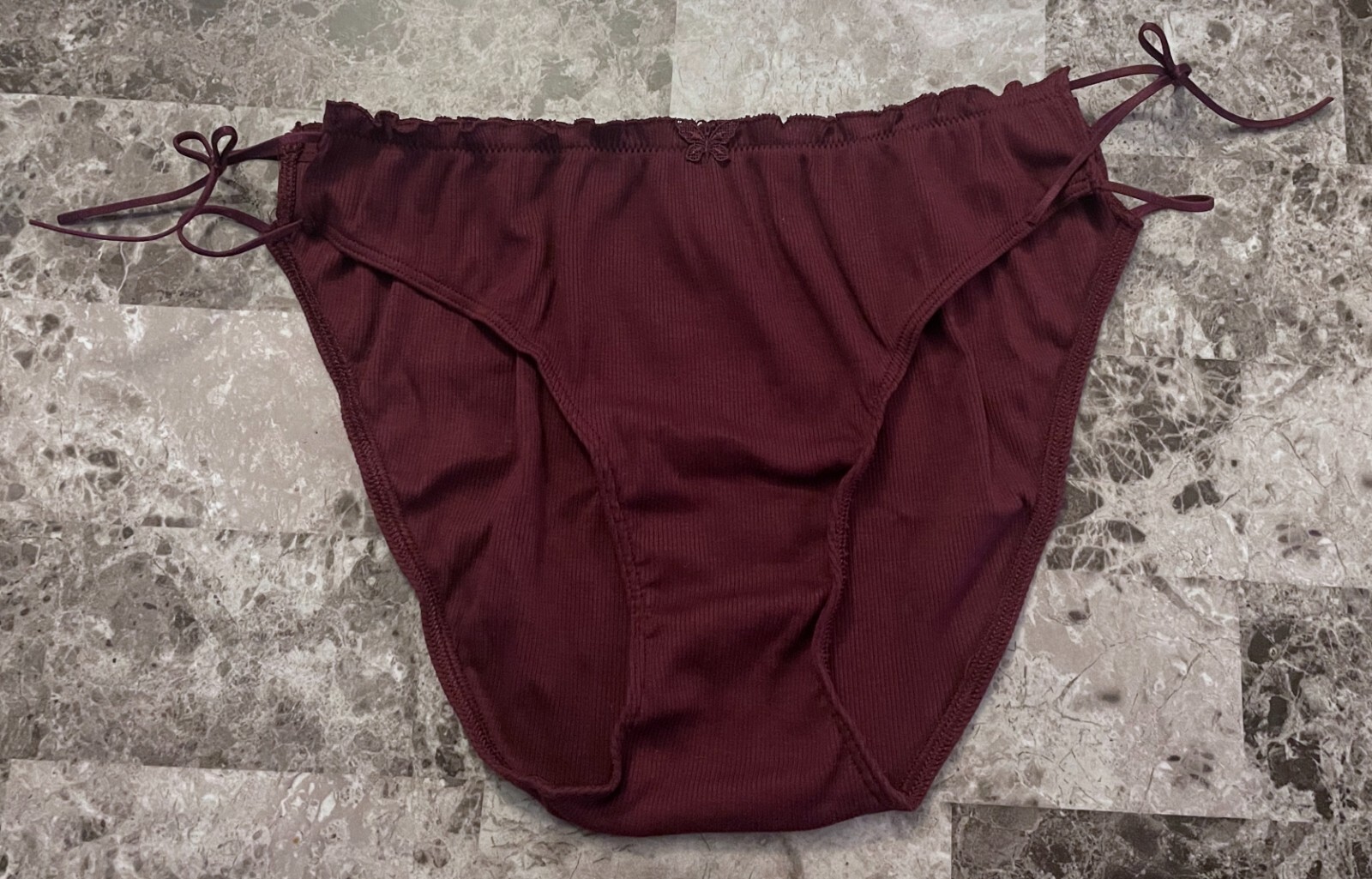 NWT VICTORIA’S SECRET PINK L MAROON RIBBED KNIT RUFFLE STRAPPY BIKINI PANTIES
