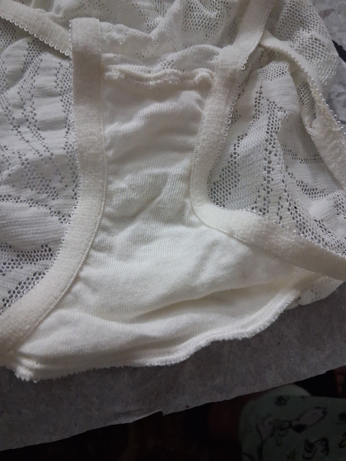 Vintage Warner’s Naked Leaf White Panties, Size 5
