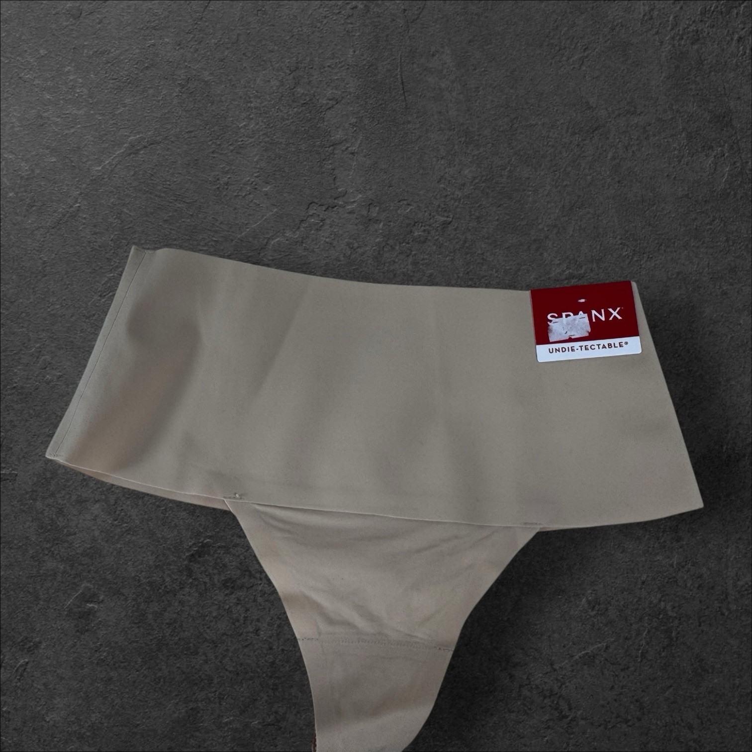 New SPANX Undie-tectable Thong Panties Soft Nude Women’s Size Small