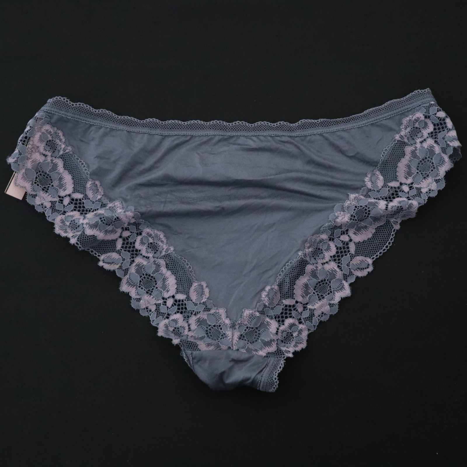 NEW Victoria’s Secret VTG Dream Angels Body Satin Smooth Cheekini Panty MEDIUM