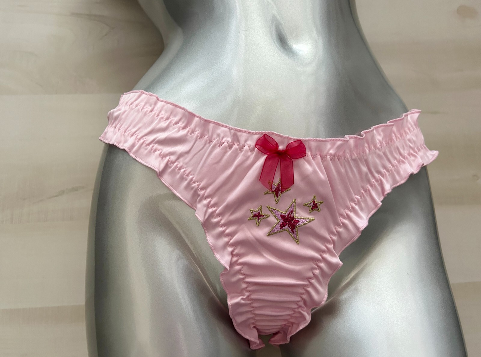 Victorias Secret Nwt For Love and Lemons Satin Ruffle Thong Panty & Scrunchie S