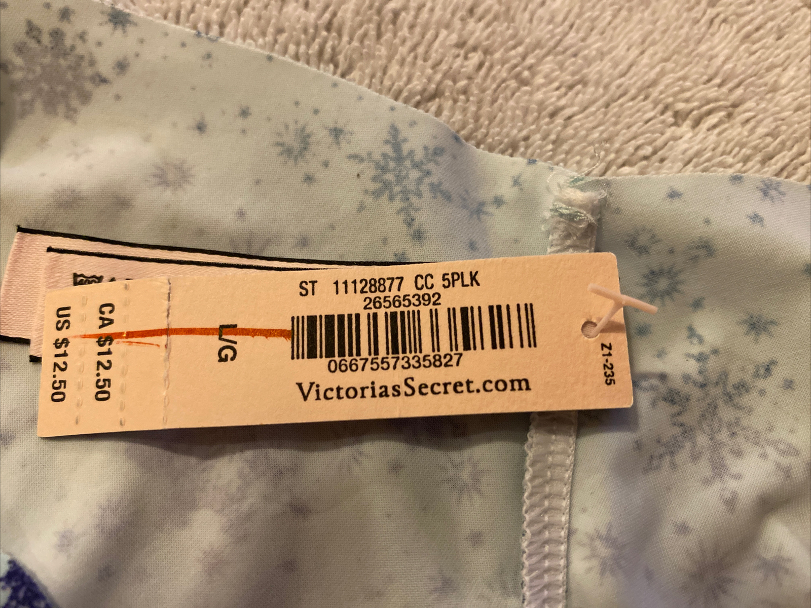 *Victoria’s Secret. Large. Thong. Light Blue. Snowflake. NWT