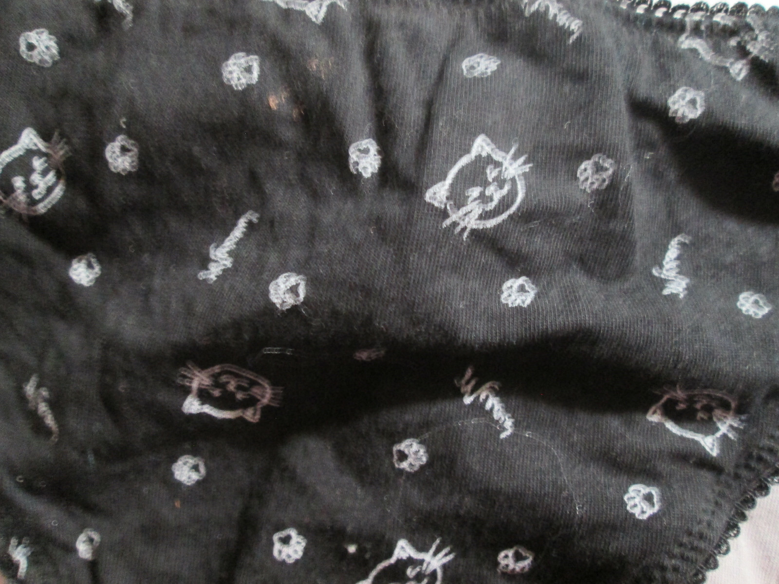 New 2 Cotton Thongs Size XL You get 1 ea Black Kitty Cat Face & Gray ‘Sold Out’