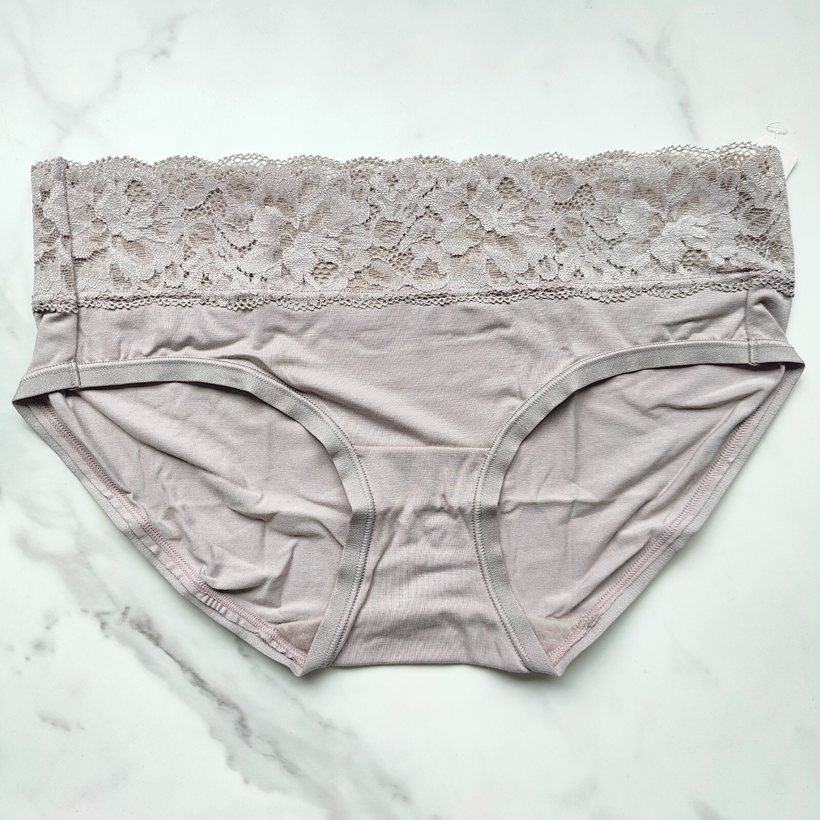 Soma Embraceable Super Soft Signature Lace Hipster Panty Silver Taupe SZ S