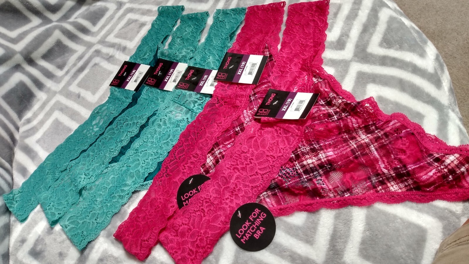 Womens Panties Thong Lot 5 Pair Lace Size XXL 19 NWT