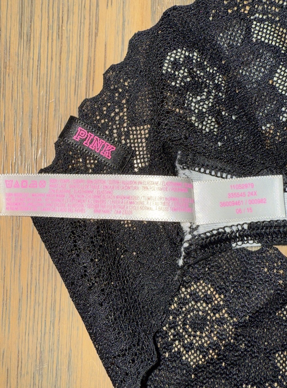 NWOT Victoria’s Secret PINK Bat Bling Witches Lace Band Halloween Thong Panty M