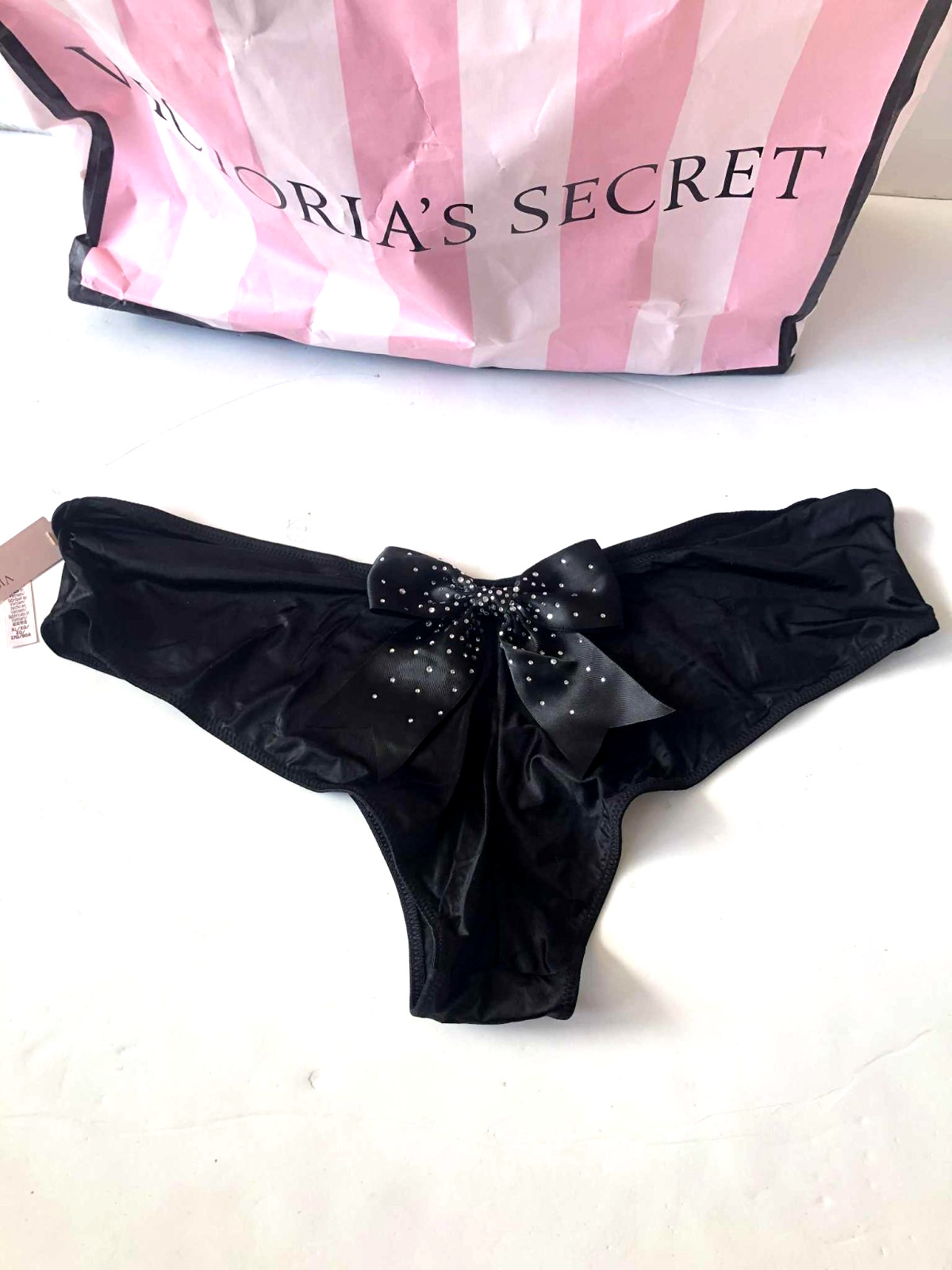 Victoria’s Secret Very Sexy Shine Sparkle Crystal Bow Cheeky Black Panty NWT