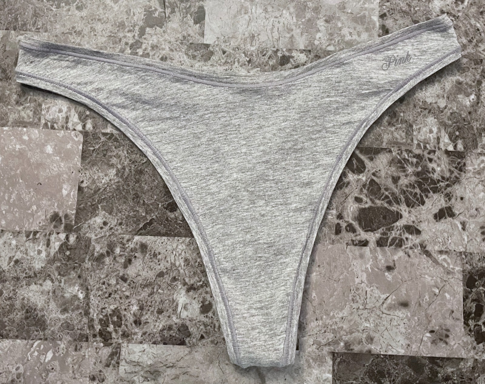 NWOT VICTORIA’S SECRET PINK HEATHER GRAY LOGO THONG PANTIES