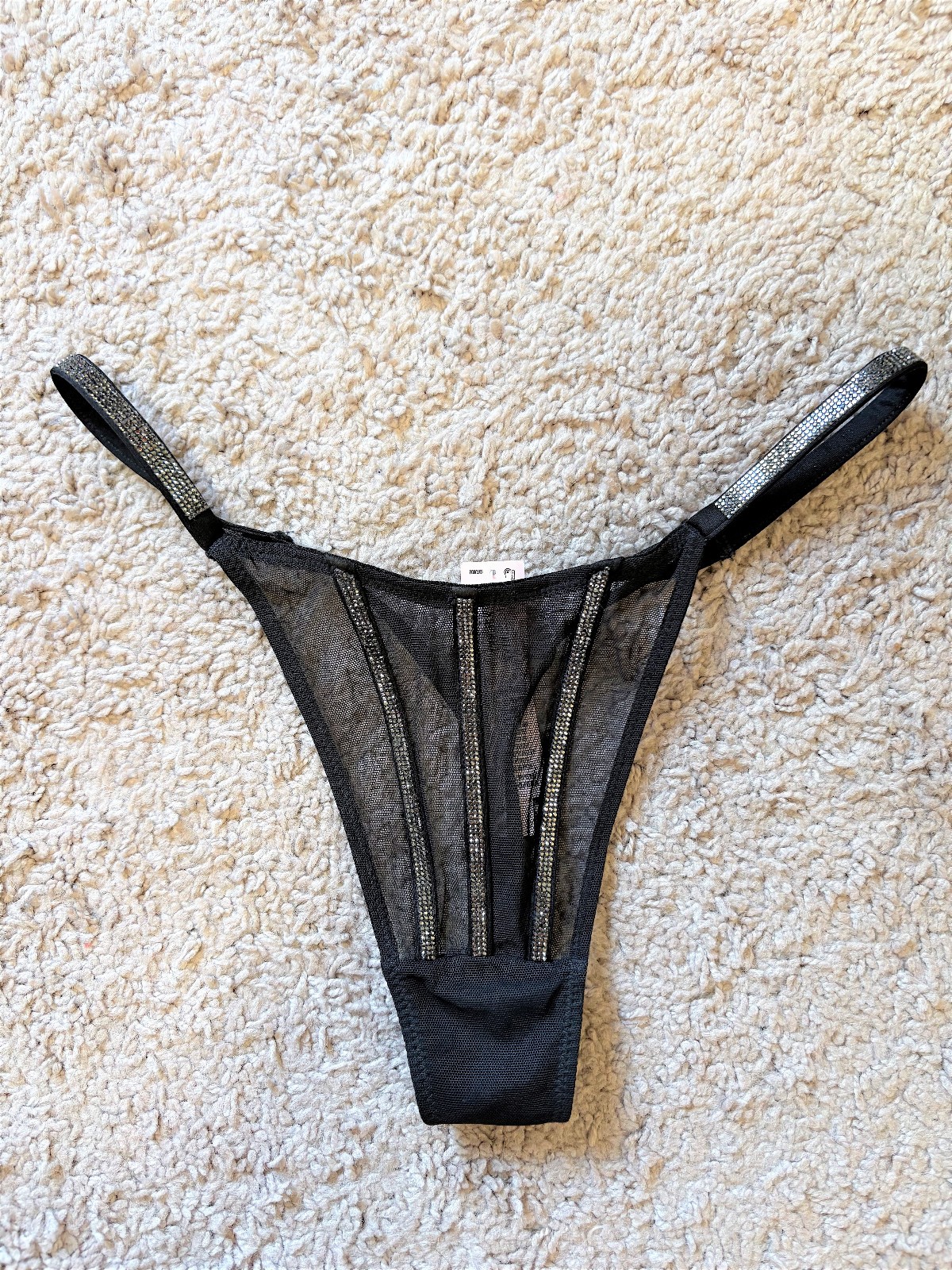 NWT – VICTORIA’S SECRET BLING SHINE MESH RHINESTONE FRONT THONG PANTY – S XL