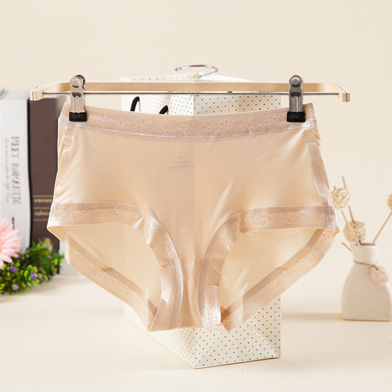 2 Pairs/lot 100% Mulberry Silk Women Panties Briefs Underwear Lingerie As Naked
