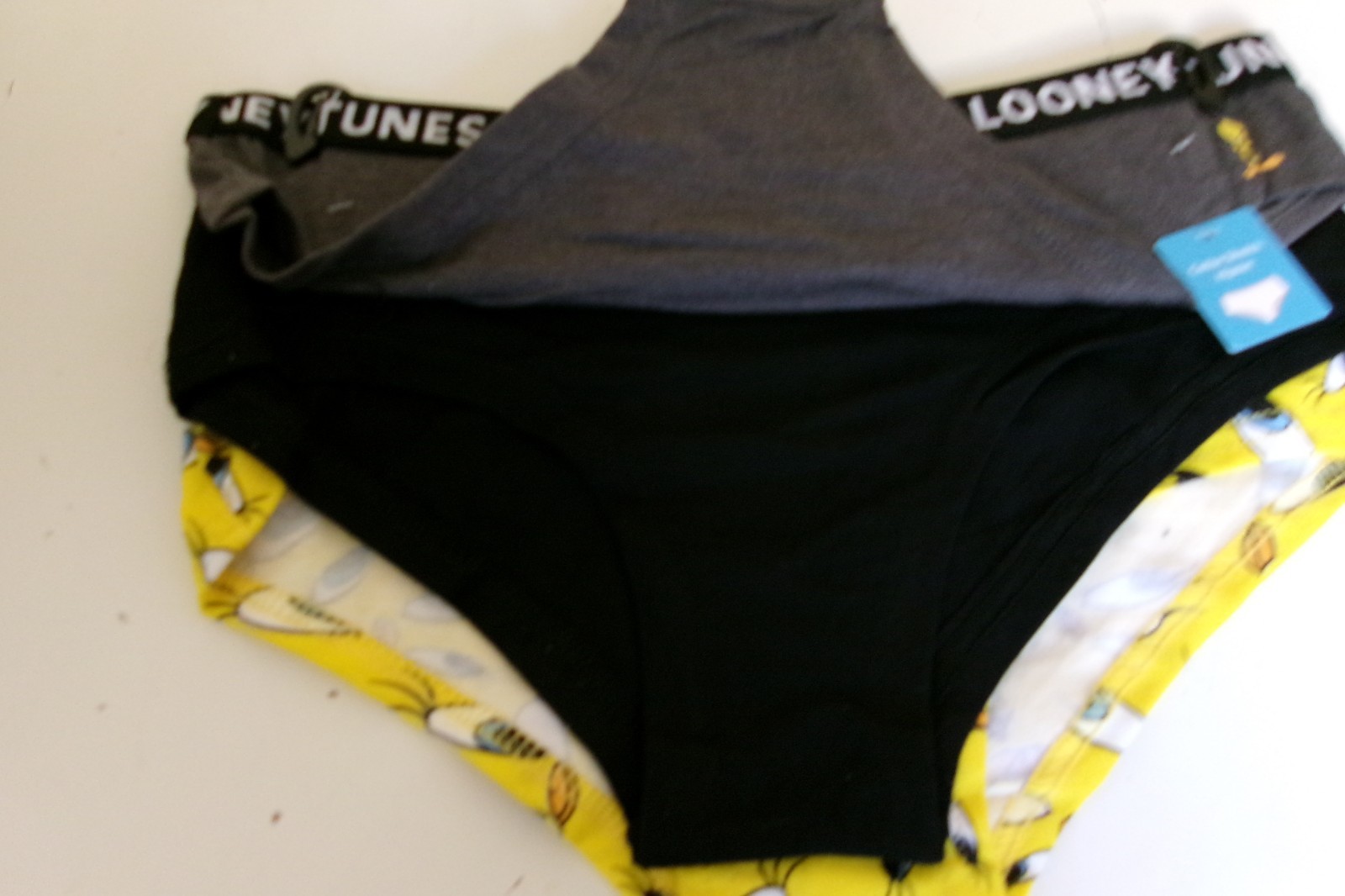 Three Looney Tunes Hipsters Size Large Multi color 95% Cotton