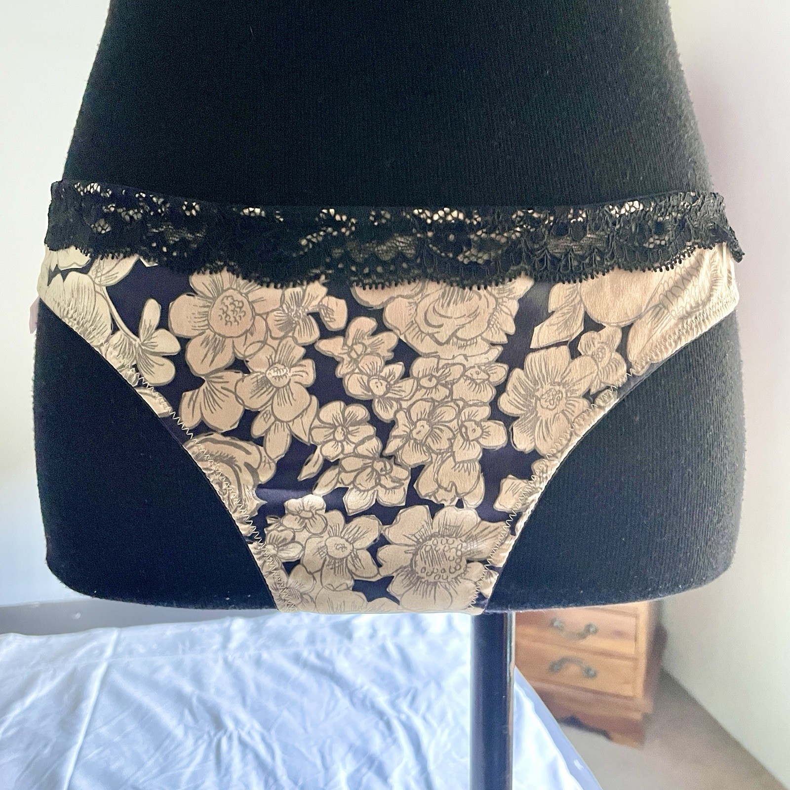 Elle Macpherson Stella McCartney 2x Size Large Panties Brand New With Tags