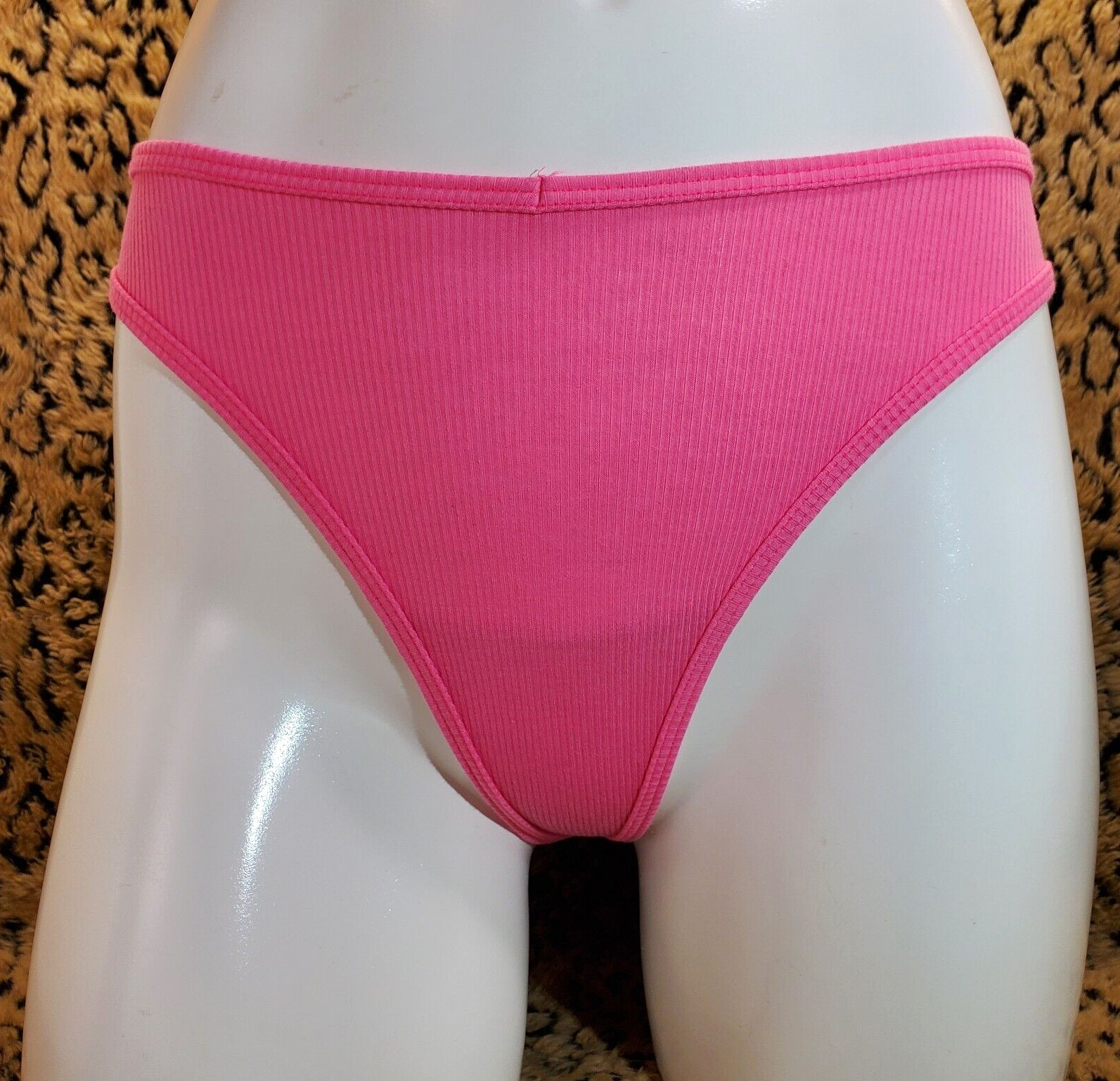 Victoria’s Secret PINK Pleated Thong String Panty L NWT Sexy