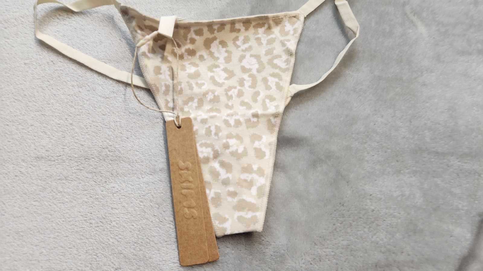 NWT Skims Small Delta Leopard Lightweight Cotton String Thong NWT