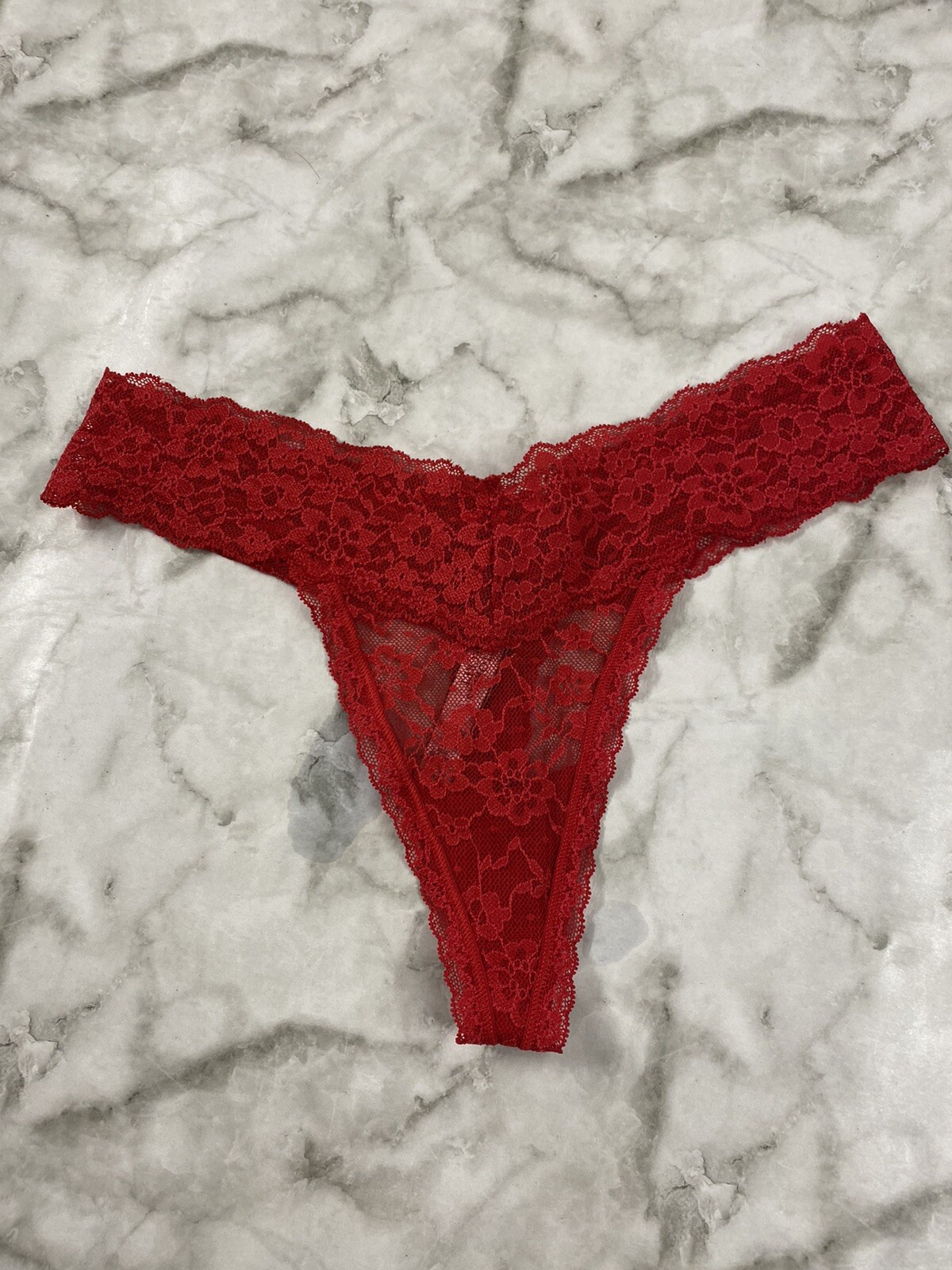 Vintage Y2K Victoria’s Secret Lacie Thong/STRING SEXY HOT! Red SZ M RARE NWOT