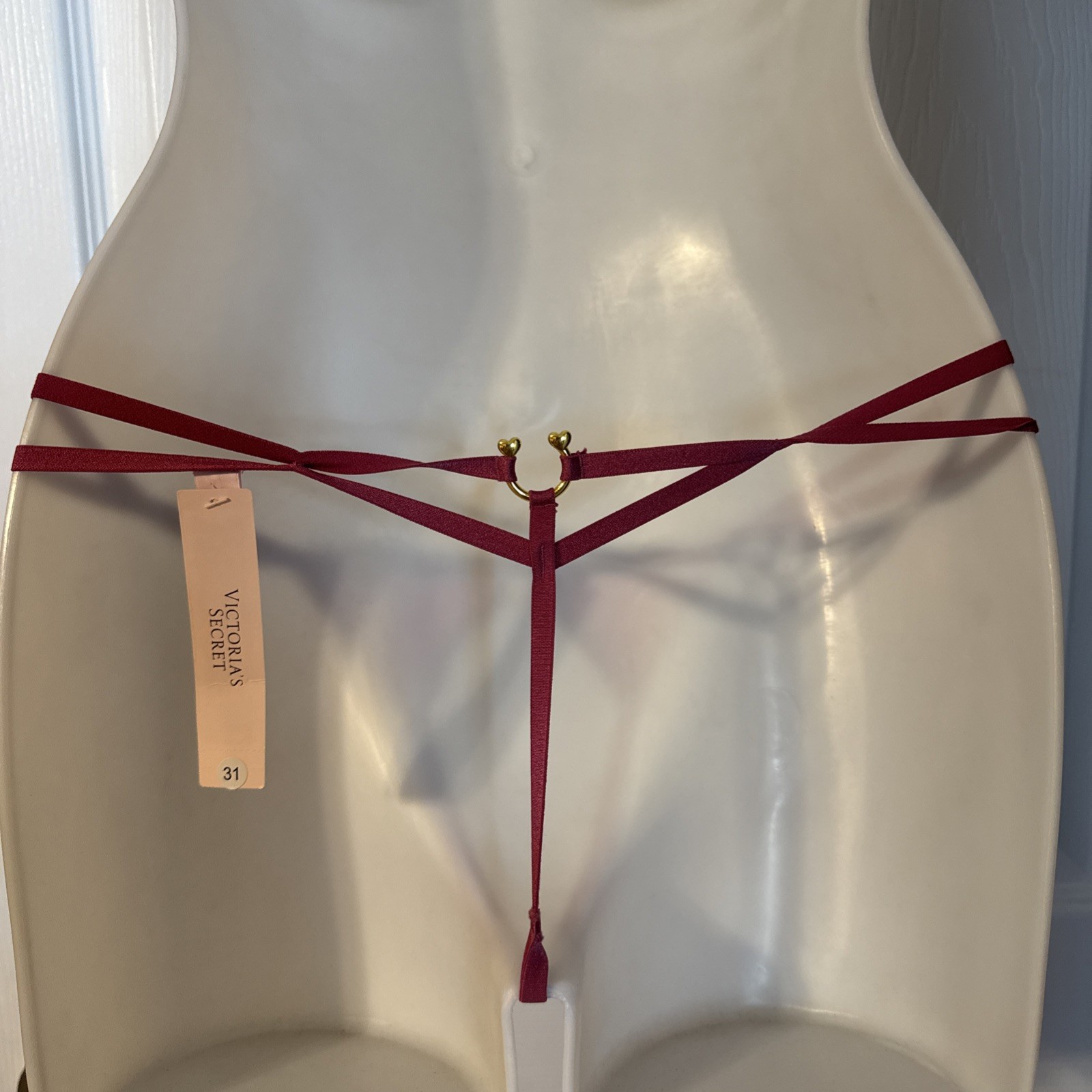 VICTORIA’S SECRET S SILKY PINK GOLD CHARM OPEN BOTTOM V STRING THONG PANTIES NWT