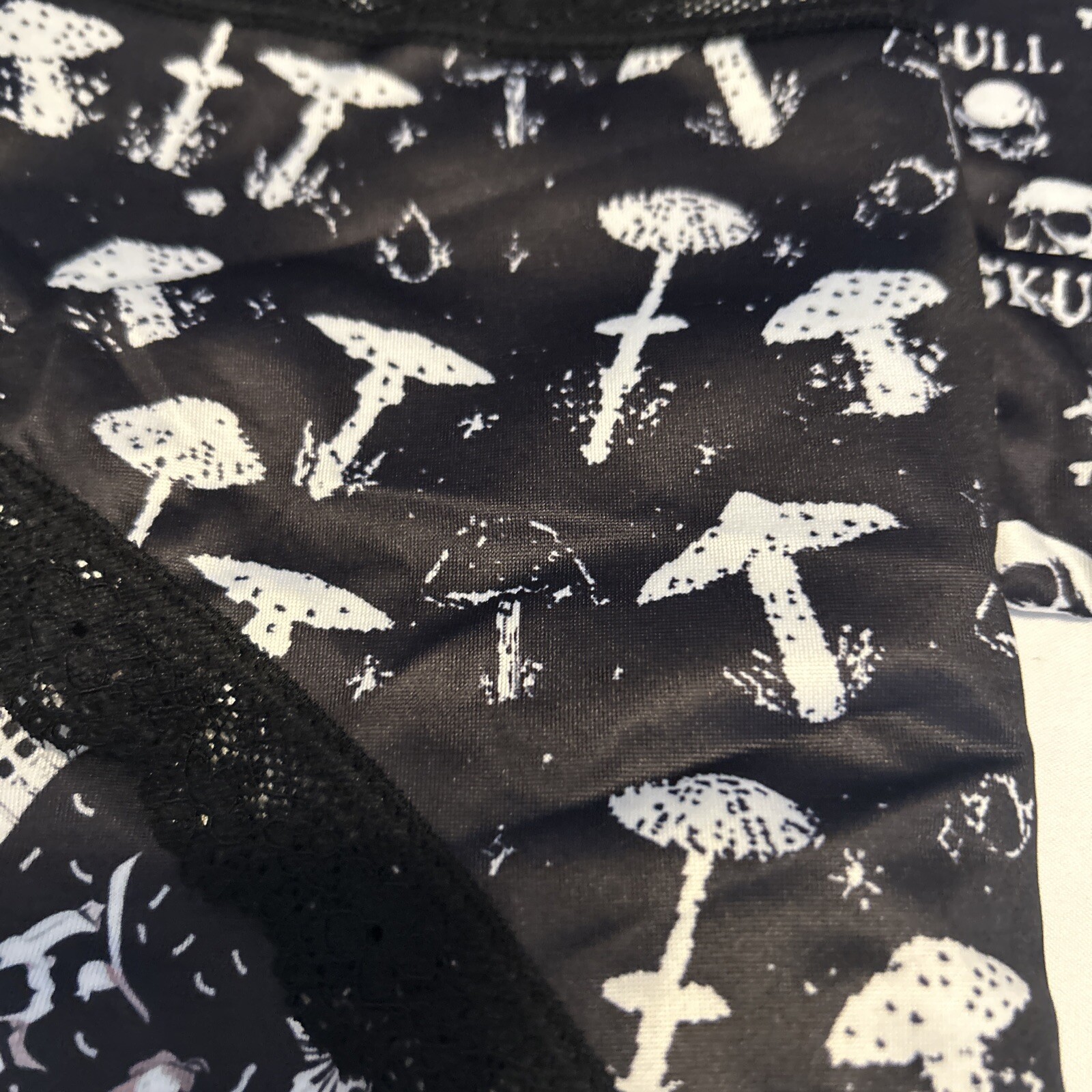 Morvia 3pk lace trim goth Skater Emo panties S Skulls, Bones & Mushrooms New