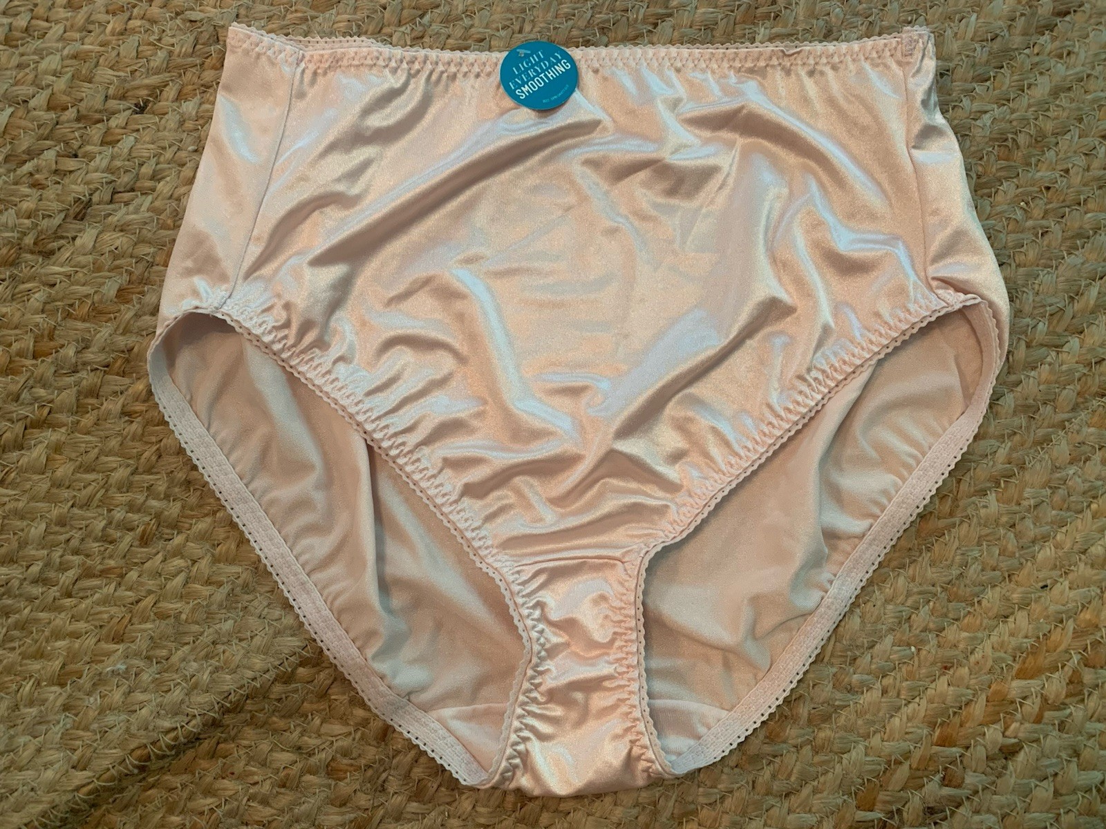 NEW SZ 3XL VANITY FAIR SHINY CHAMPAGNE HI-CUT LIGHT CONTROL PANTY BRIEFS 48301