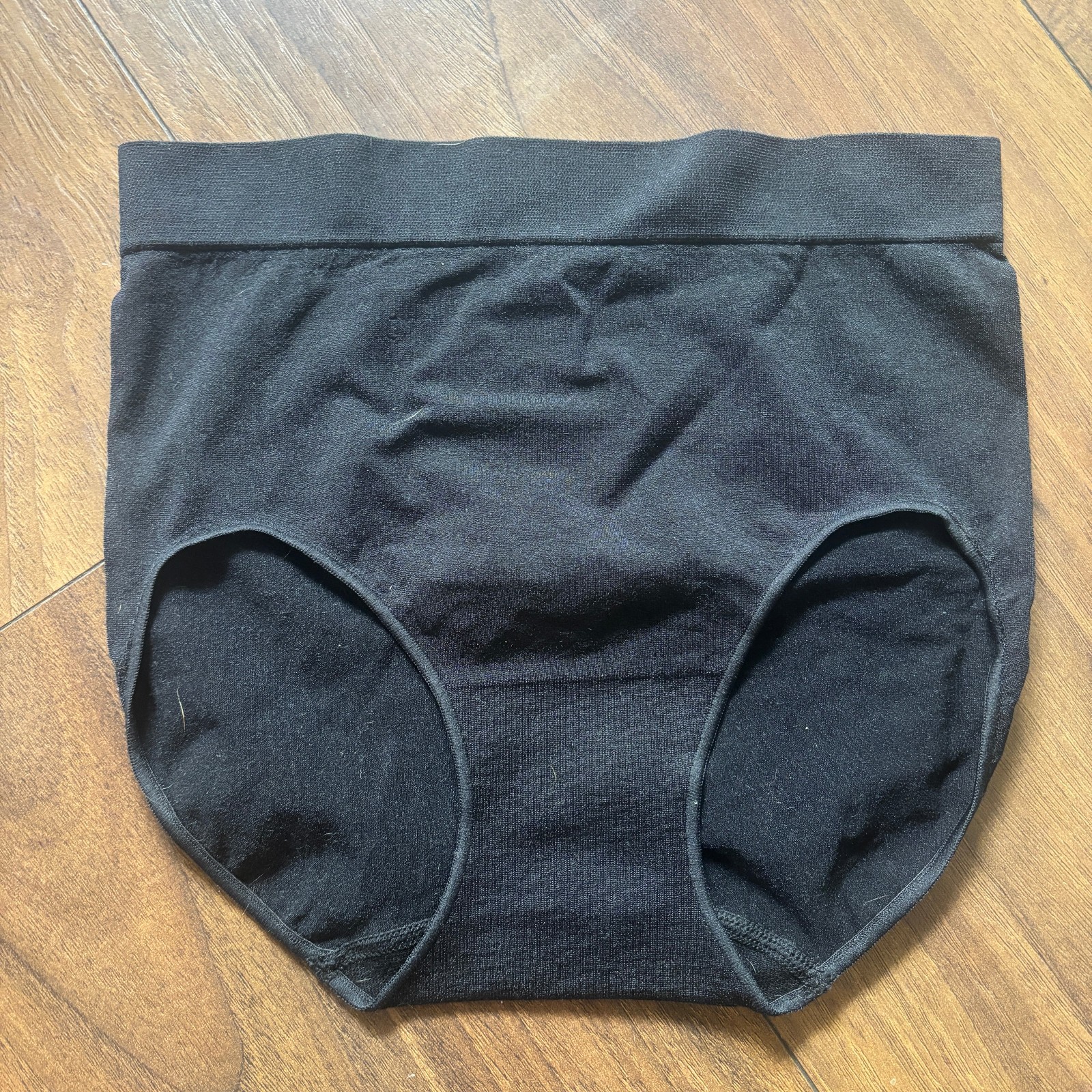 NWOT Black and Nude Seamless Carole Hochman Brief Underwear 3 Pair Size Small